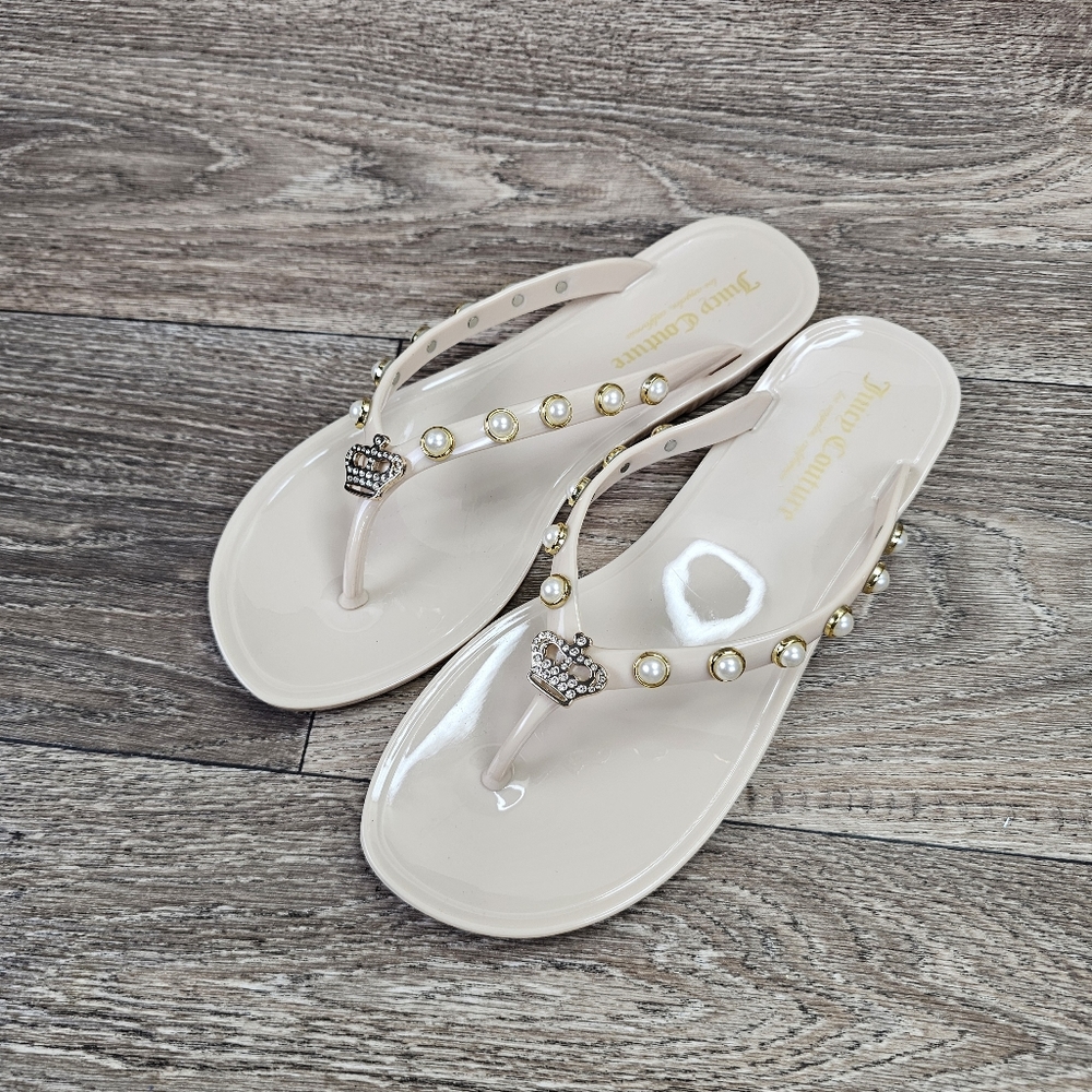 Juicy Couture Women’s Rubyy Nude Plastic Sandal Pearls and Rhinestone Crown Sz 7